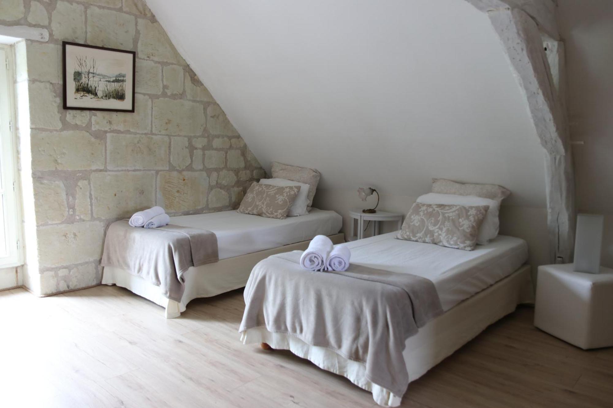 Chambres D'Hotes Du Noisillet Cinais Екстер'єр фото